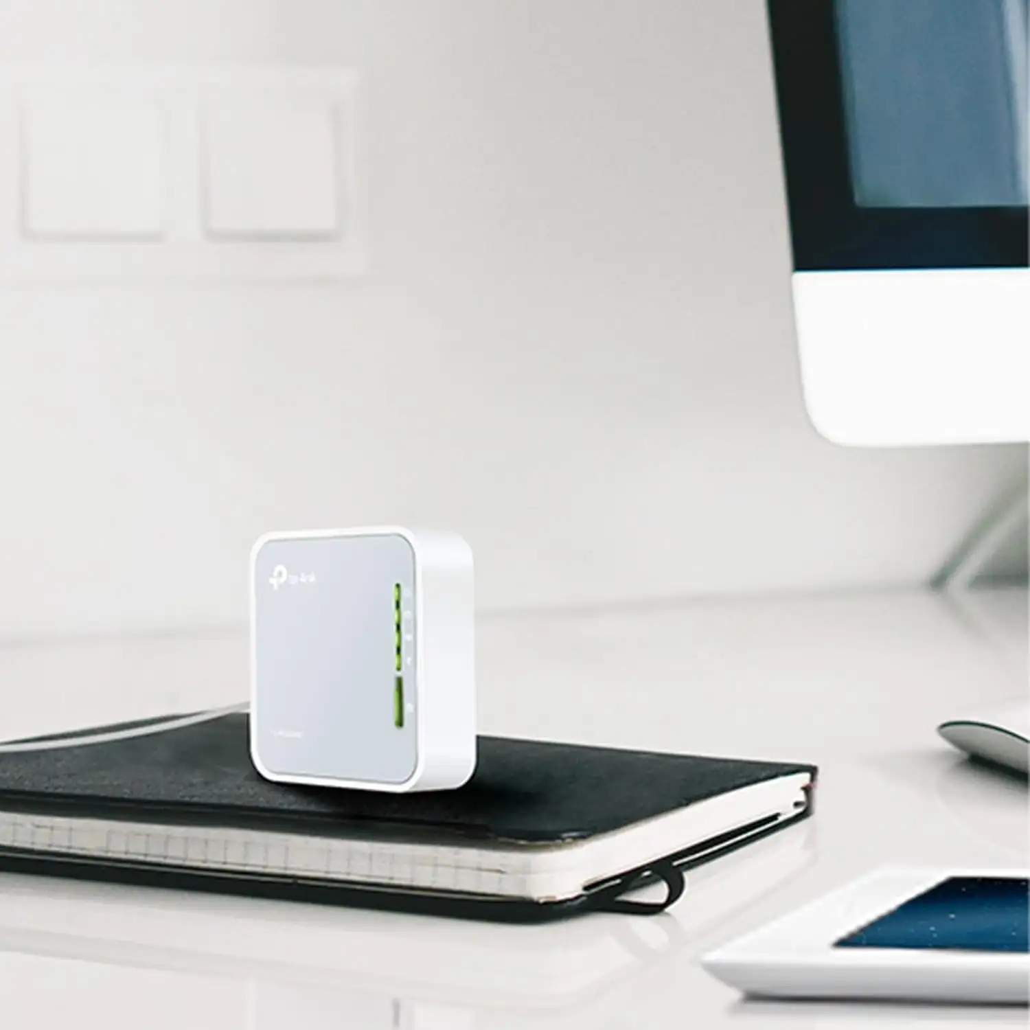 TP-Link AC750 Wireless Portable Nano Travel Router(TL-WR902AC) - Support Multiple Modes, 1 USB 2.0 Port - 61sxMedbziL._AC_SL1500_